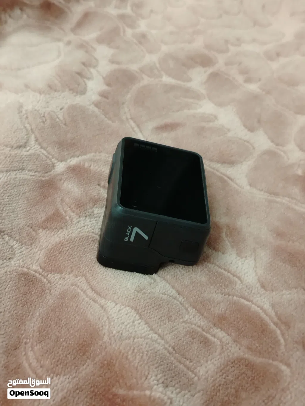 جو برو 7 بلاك (GoPro Hero 7 Black) نظيفة جداً - للبيع على الحالة (بحاجة صيانة أو قطع غيار) مع بطارية