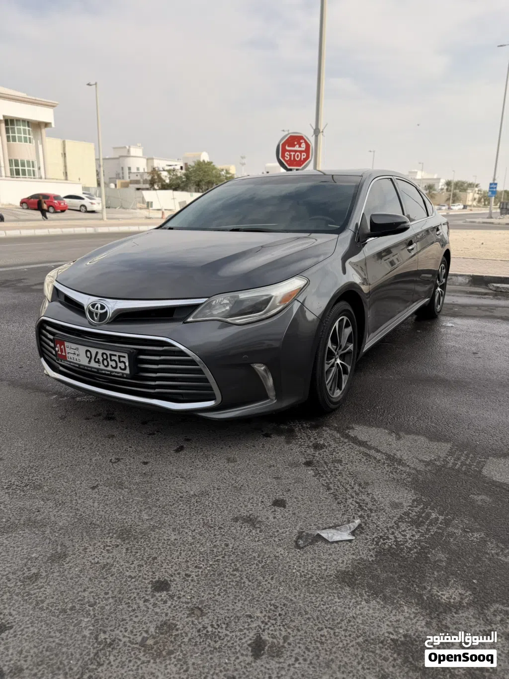 تويوتا افالون SE Plus