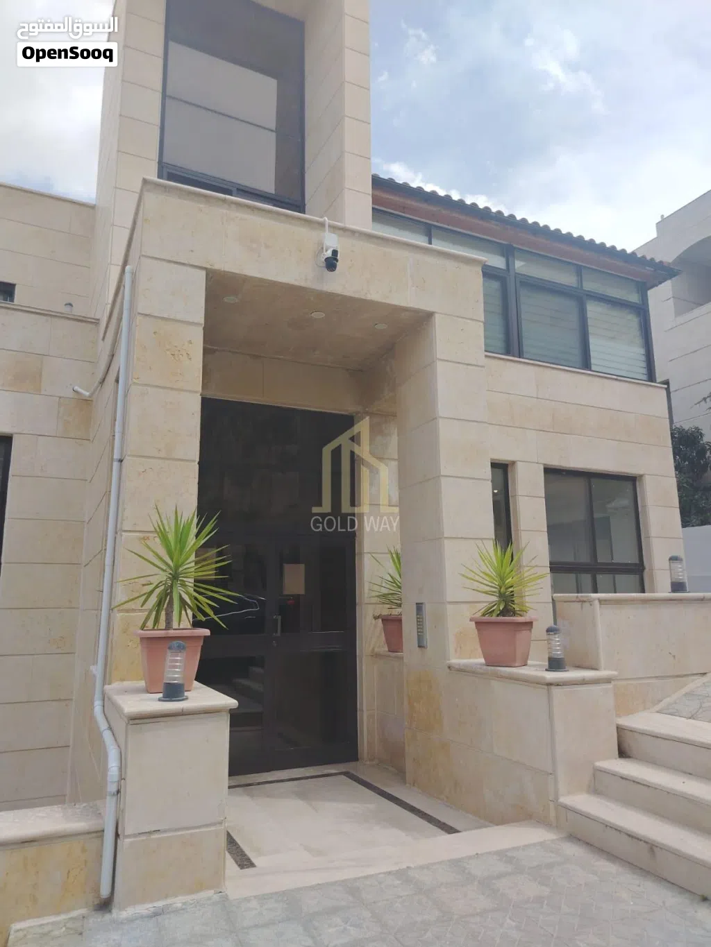 في أجمل مناطق عبدون خلف ستاربكس شقة تسوية 104م بسعر مميز / ref 1256
