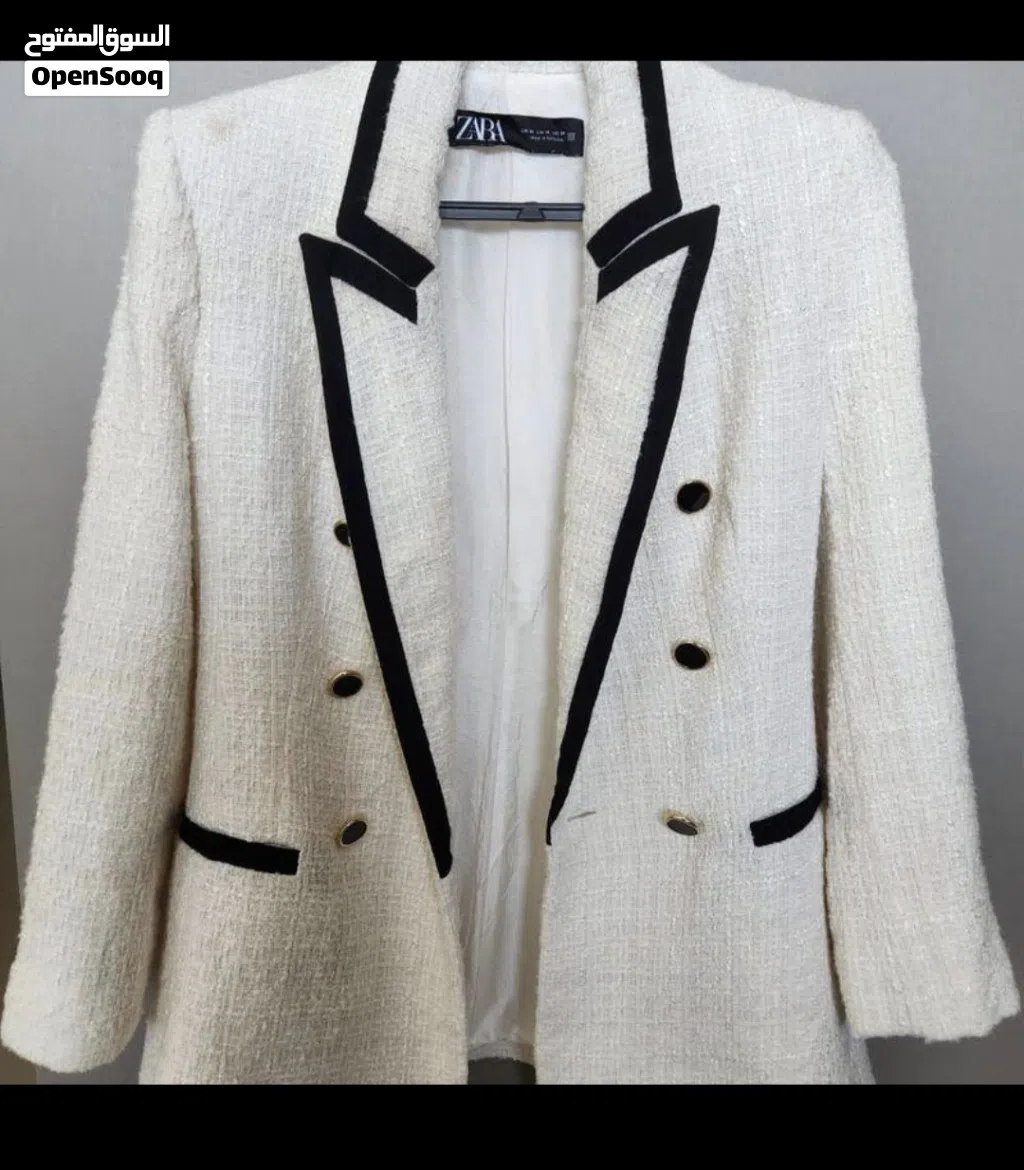 جاكيت أوف وايت بتفاصيل شمواه سوداء Zara original