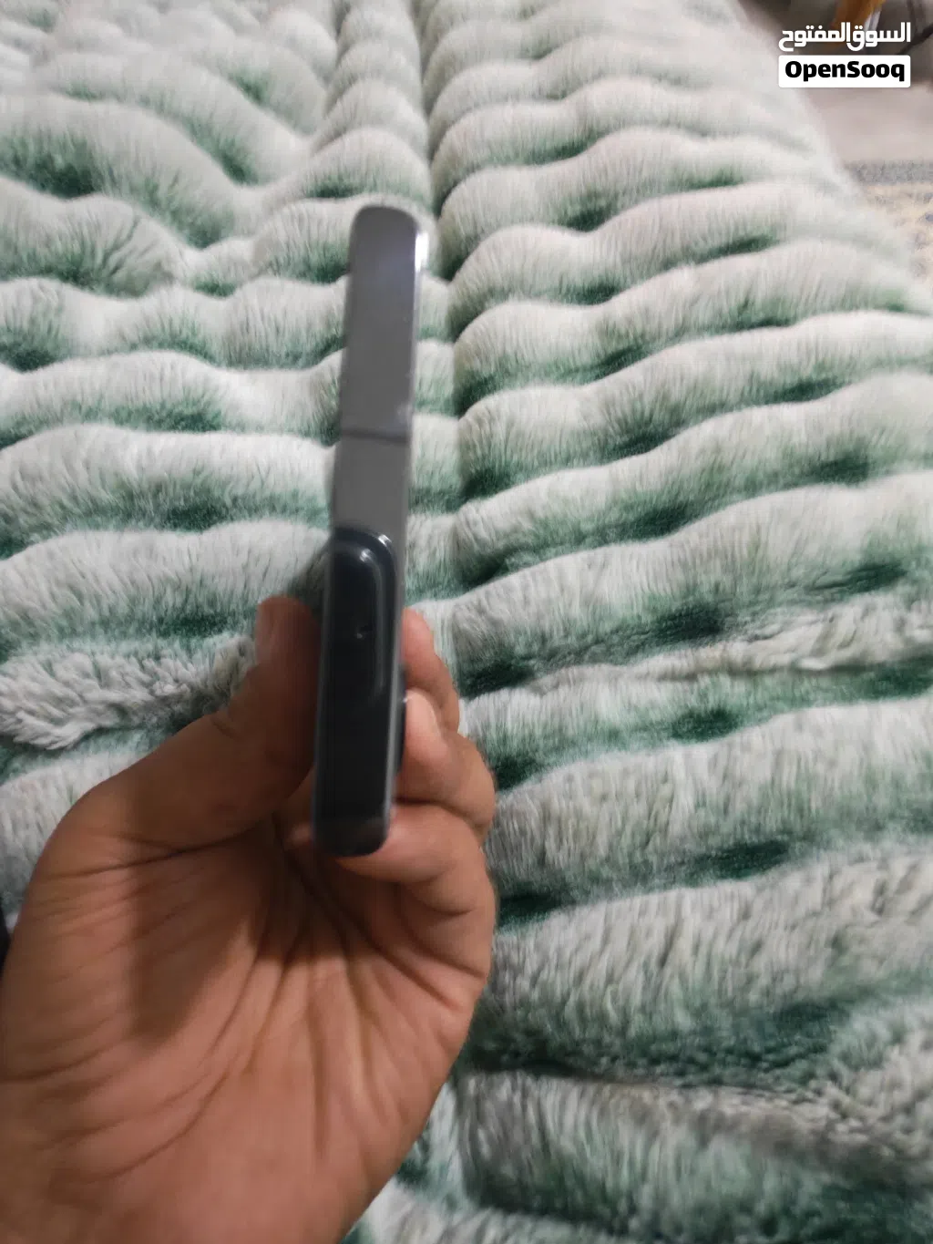 للبيع s23 الترا نظيف والبطاريه جيده
