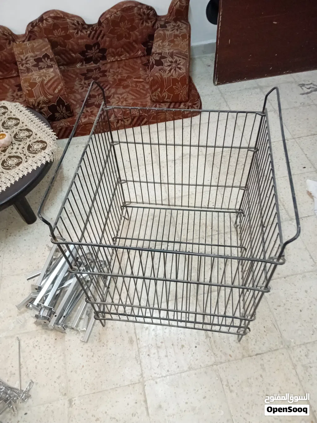 ستاندات شبك تعليق +سله عرض استعمال شهر + 70 هوك شبك +20 هوك يو