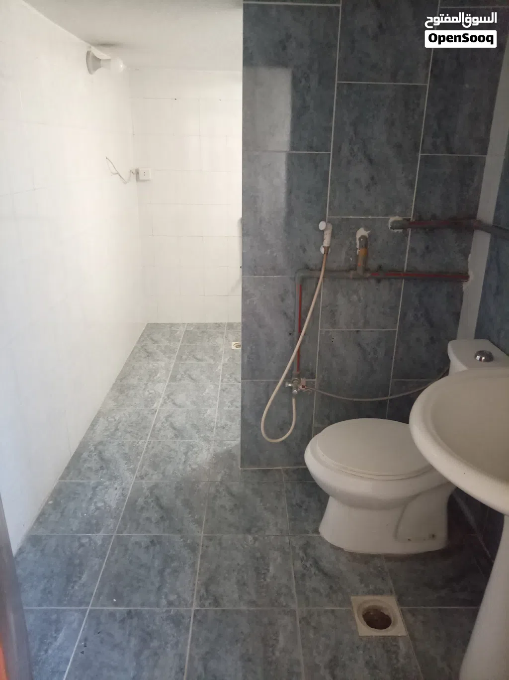 شقة للإيجار الزرقاء