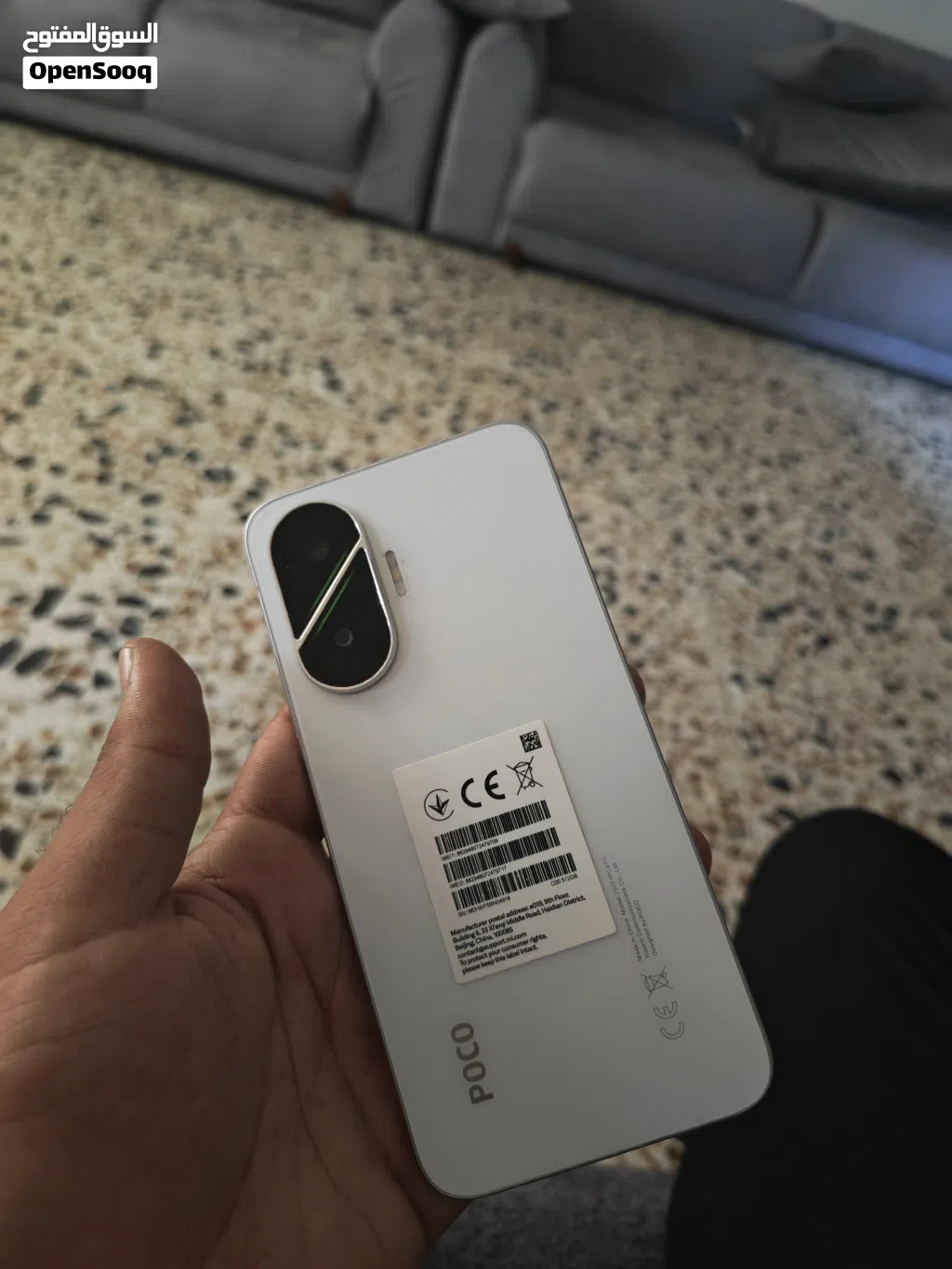 بوكو اف 7 جهاز مستعمل نضيف