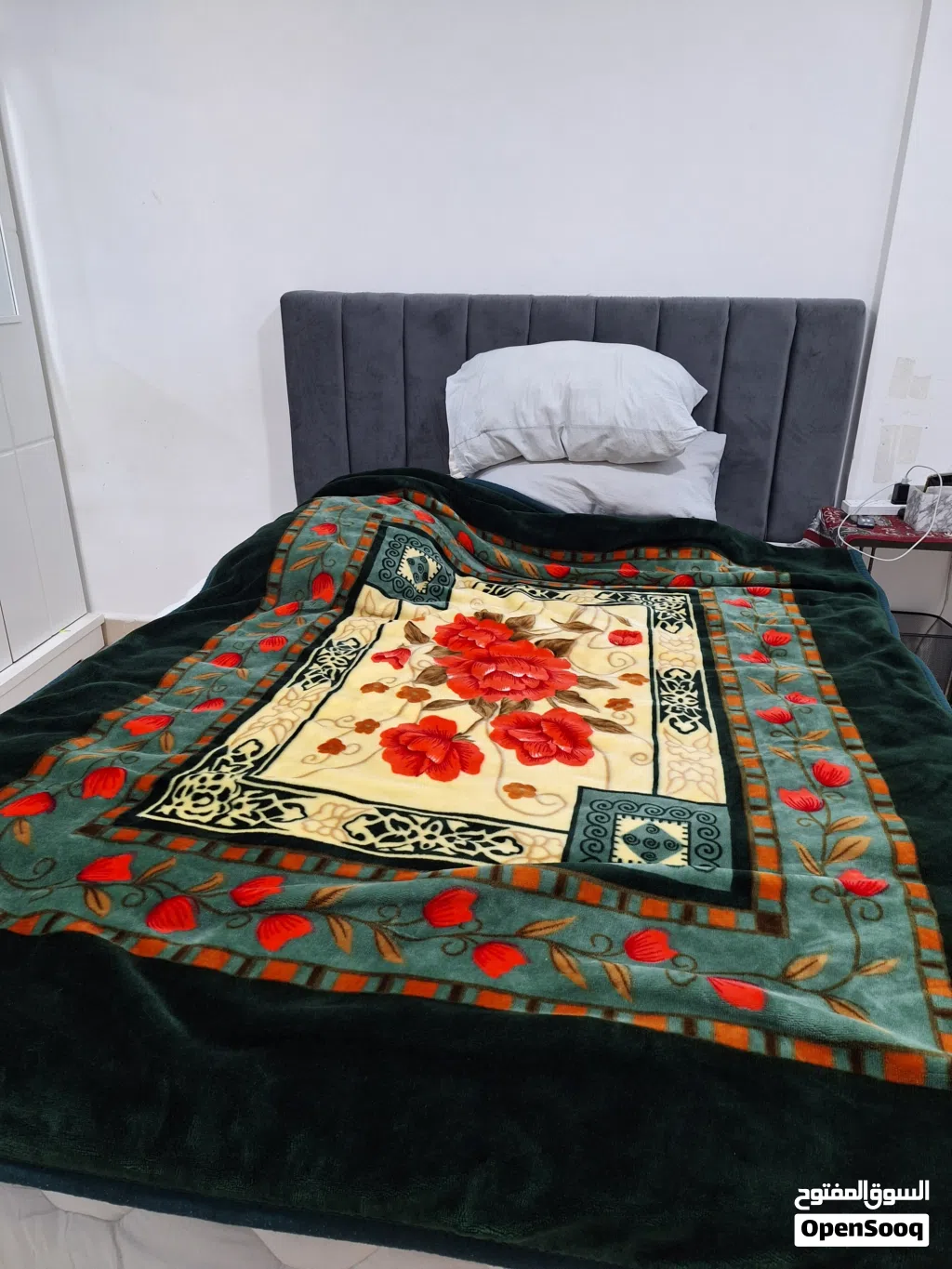 bed frame + mattress 190 cm x 190 cm