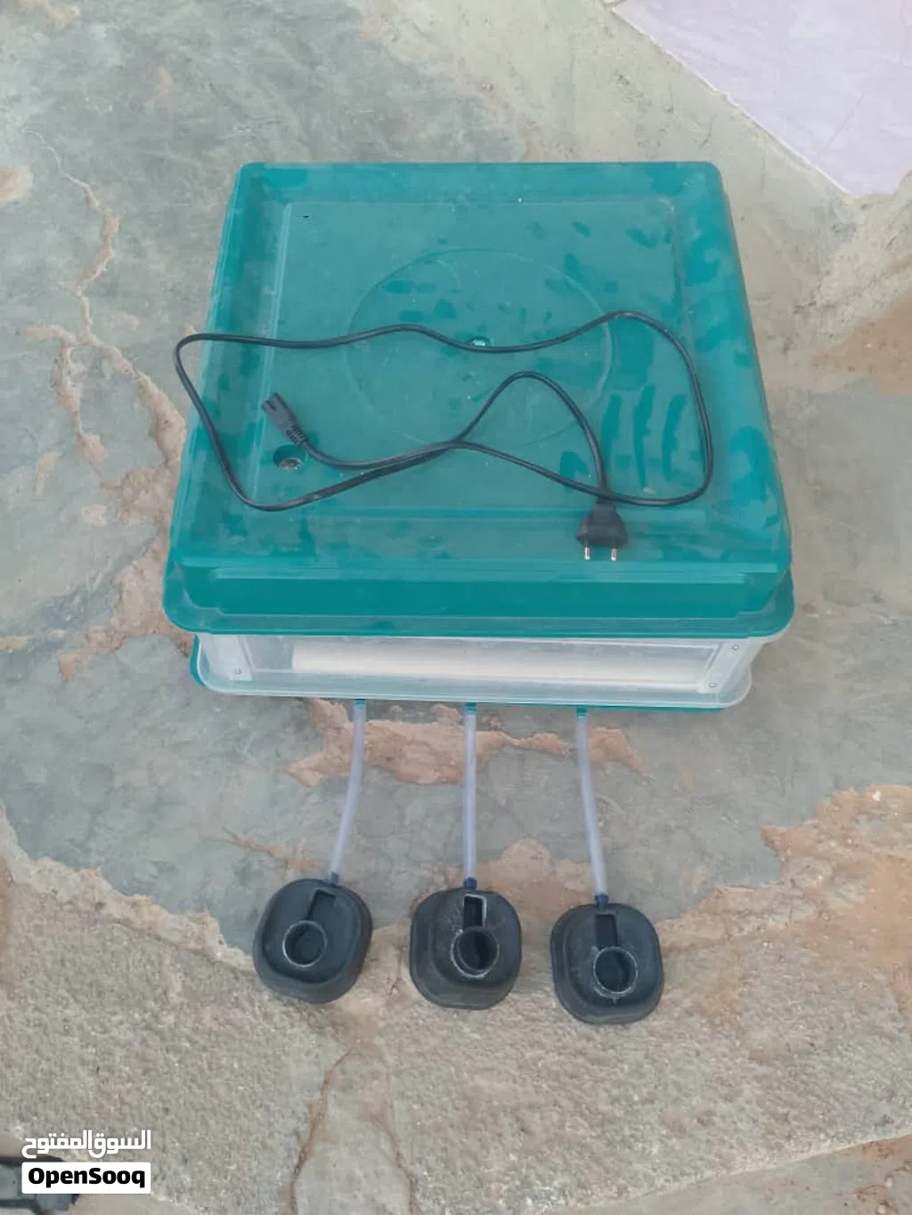 حضانة للبيع