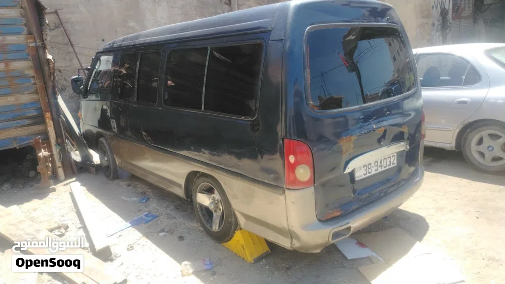 Hyundai H 100