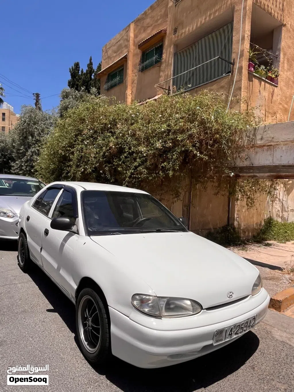 Hyundai Accent Standard