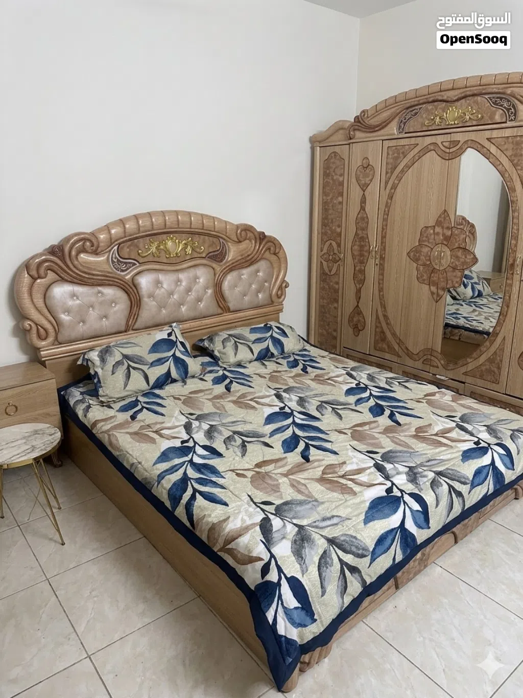 غرفة نوم كاملة سرير نفرين + كنتور ست ابواب + ميز تواليت