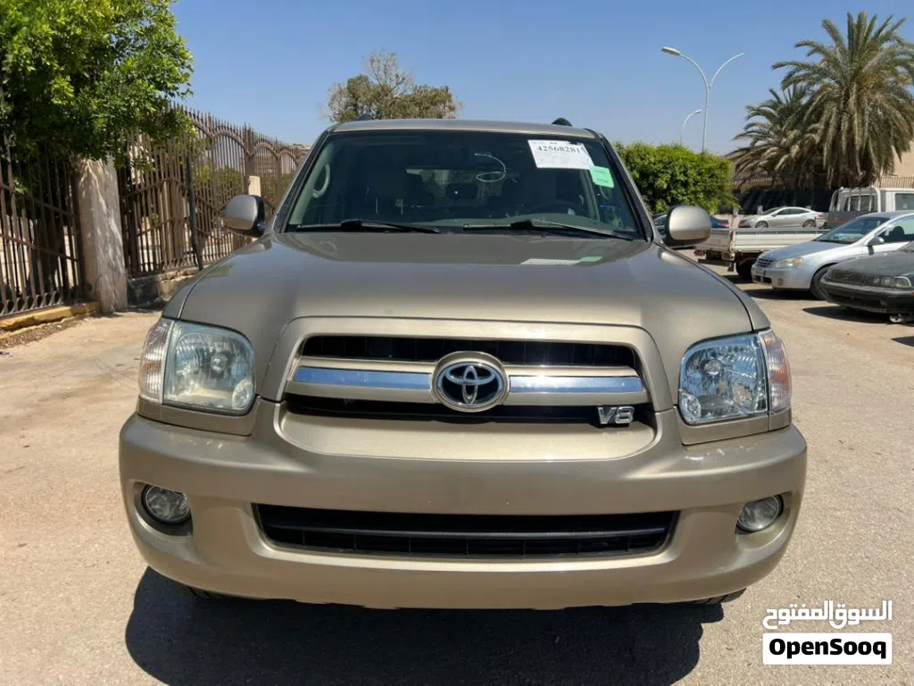 Toyota Sequoia SR 5