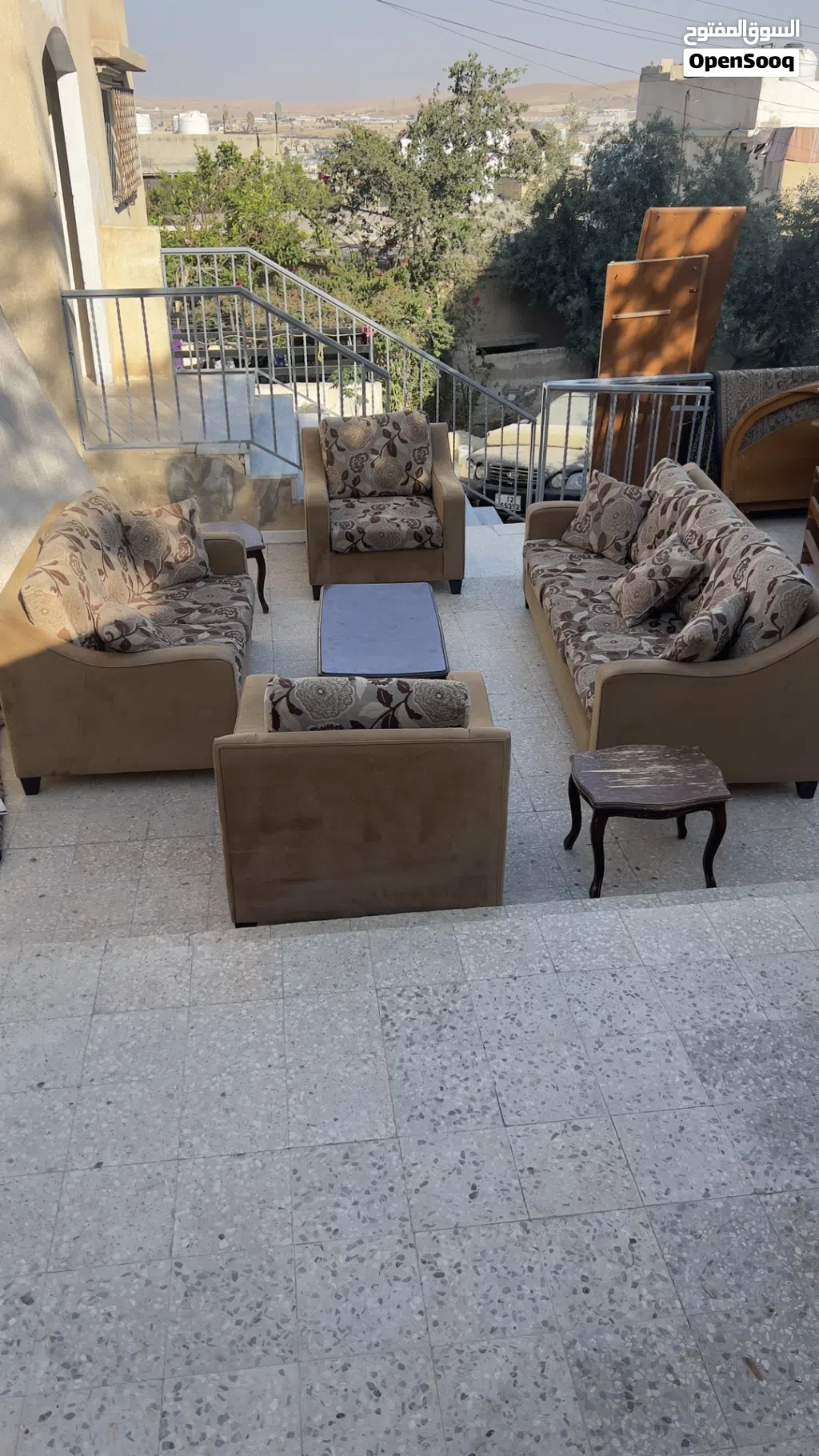 طقم كنب كامل للبيع المستعجل
