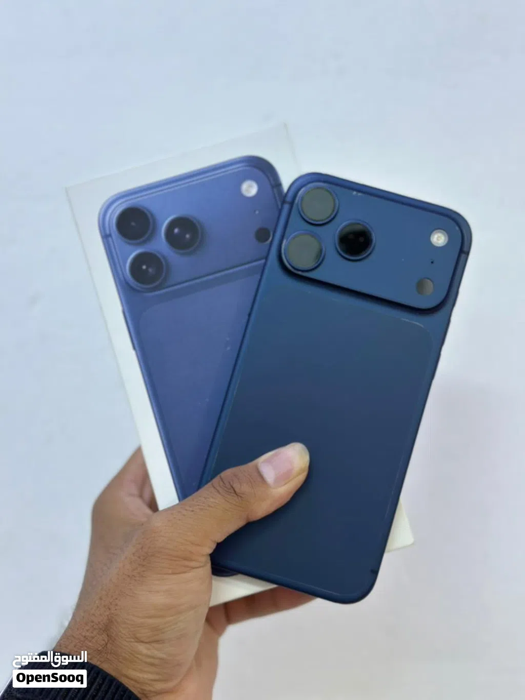 Apple, iPhone, 17 Pro Max, 256Gb, Dark Blue, Used, Arabic Version