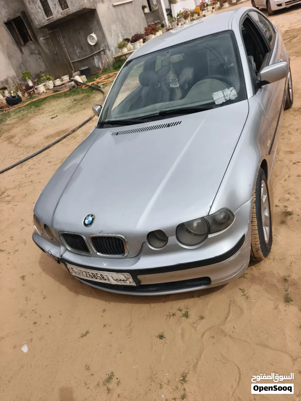 بي ام دبليو الفئة 3 318