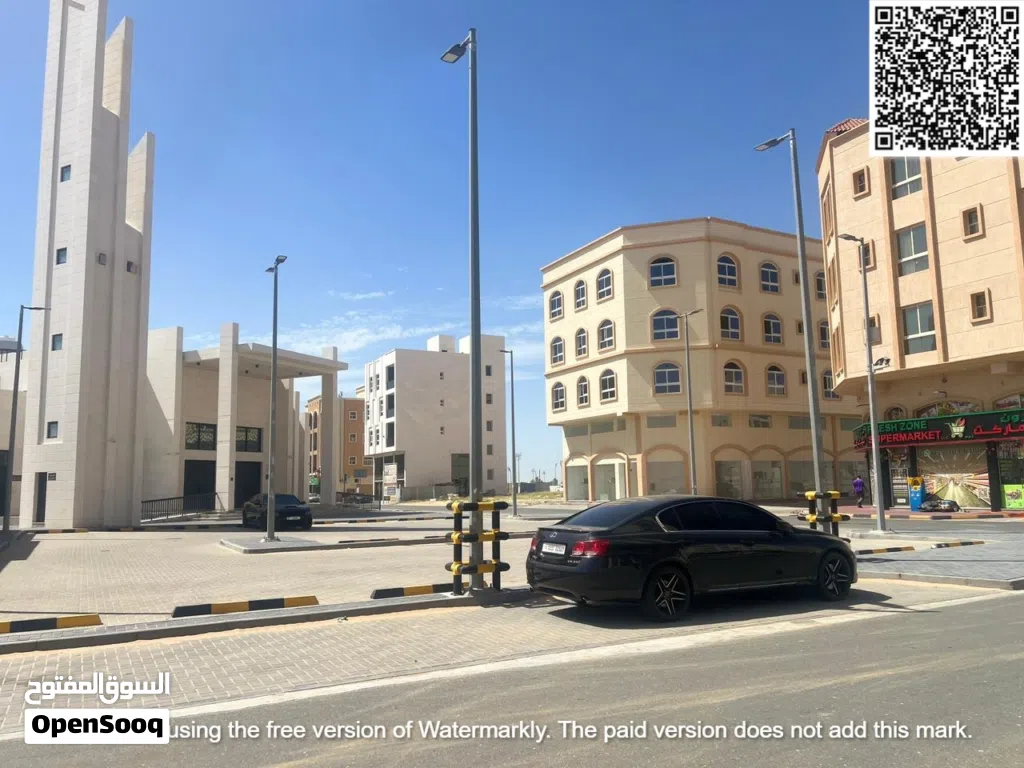 فرصه حقيقيه لقطعتين سكني تجاري بمنطقة عمرانية متطورة للغاية في العاليه