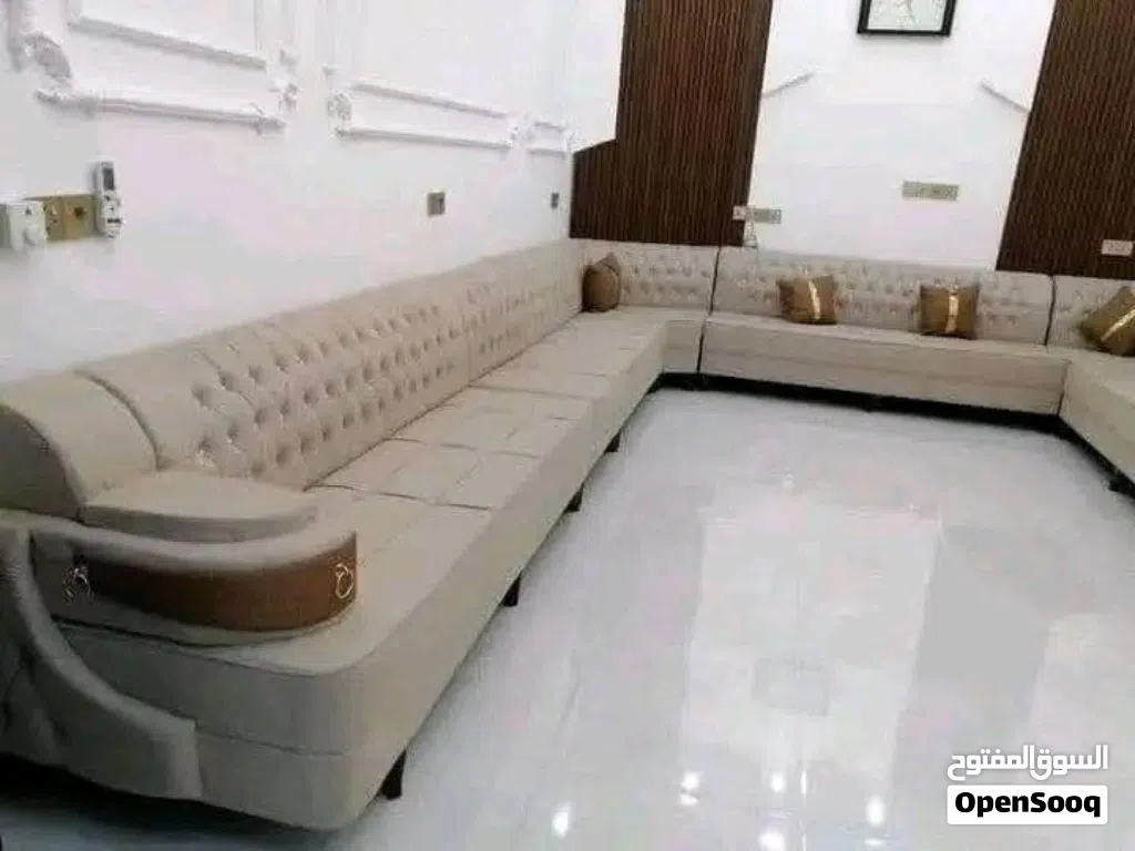 ديوان 10 مقاعد مع كوشات عدد 4هديه شغل مضبوط مع ضمان سنه