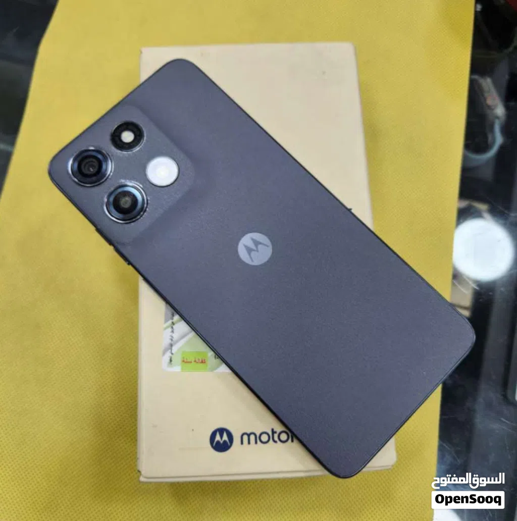 moto g15 256GB. 8GB Ram بحالة الجديد معاه كرتونتو وشاحنو 75JD