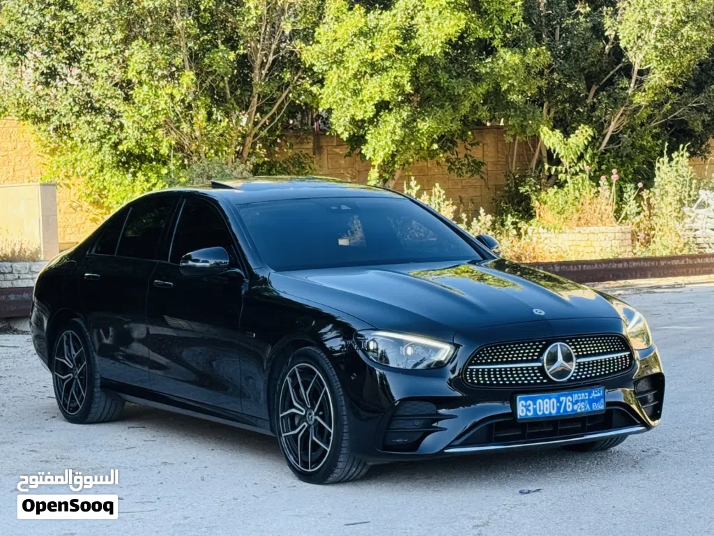 مرسيدس بنز الفئة-E E 300