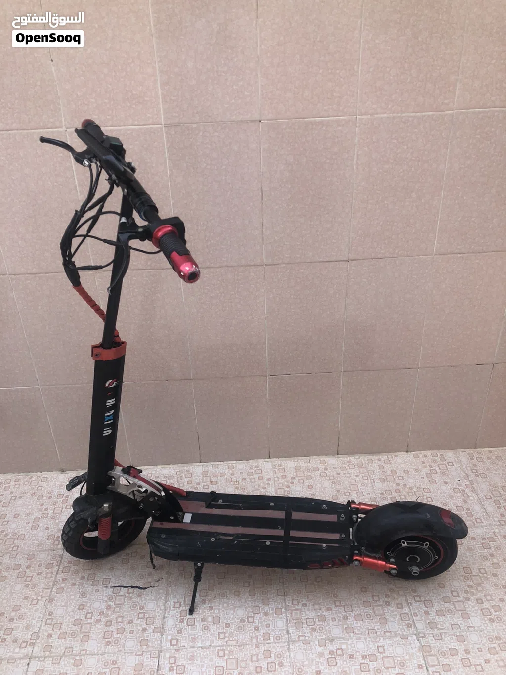 Scooter 400 AED