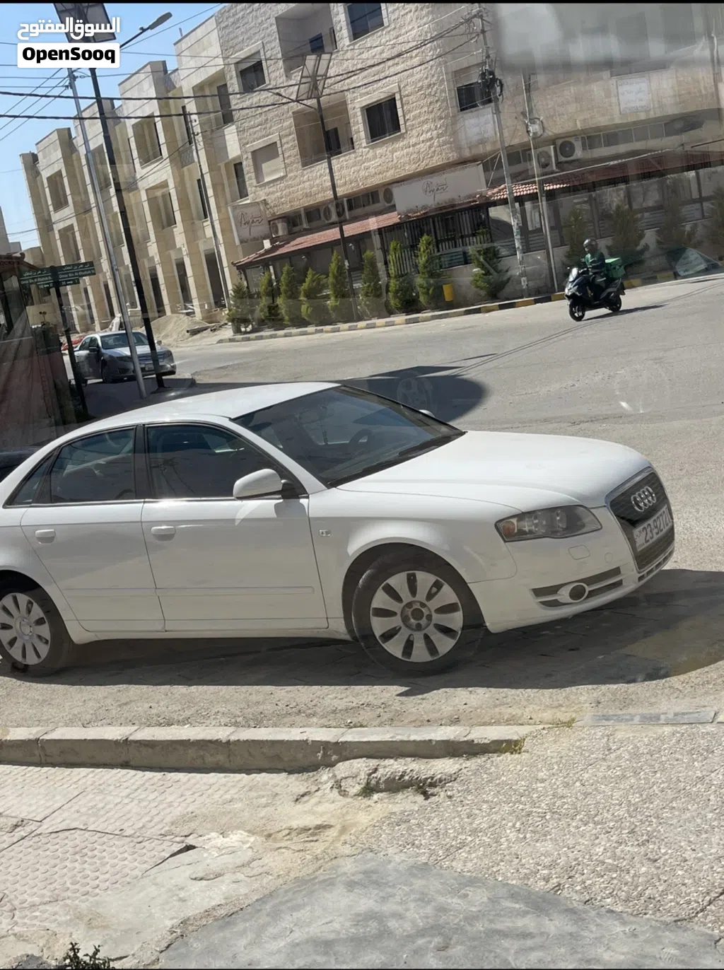 أودي A4 Sedan