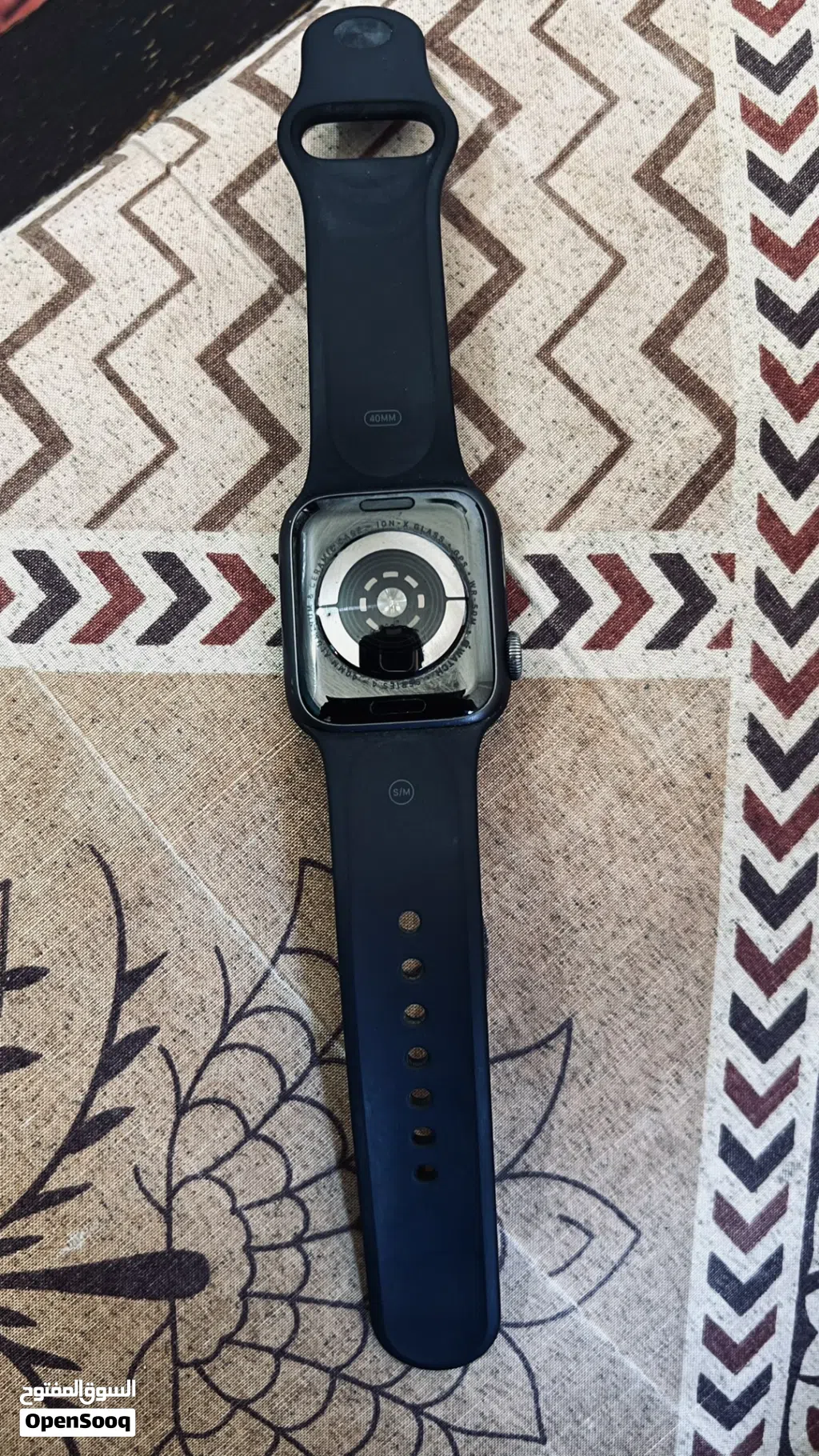 ساعة Apple Watch Series 4 اقرأ الوصف