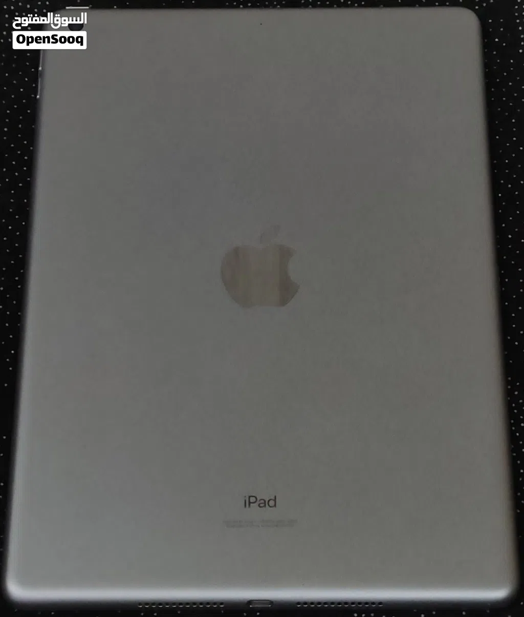 بحالة ممتازة 9 iPad الجيل التاسع 10.2 بوصه