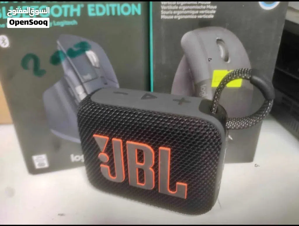 سماعات JBL GO 3 مقاومة للماء والأغبرة بلونها المميز للبيع