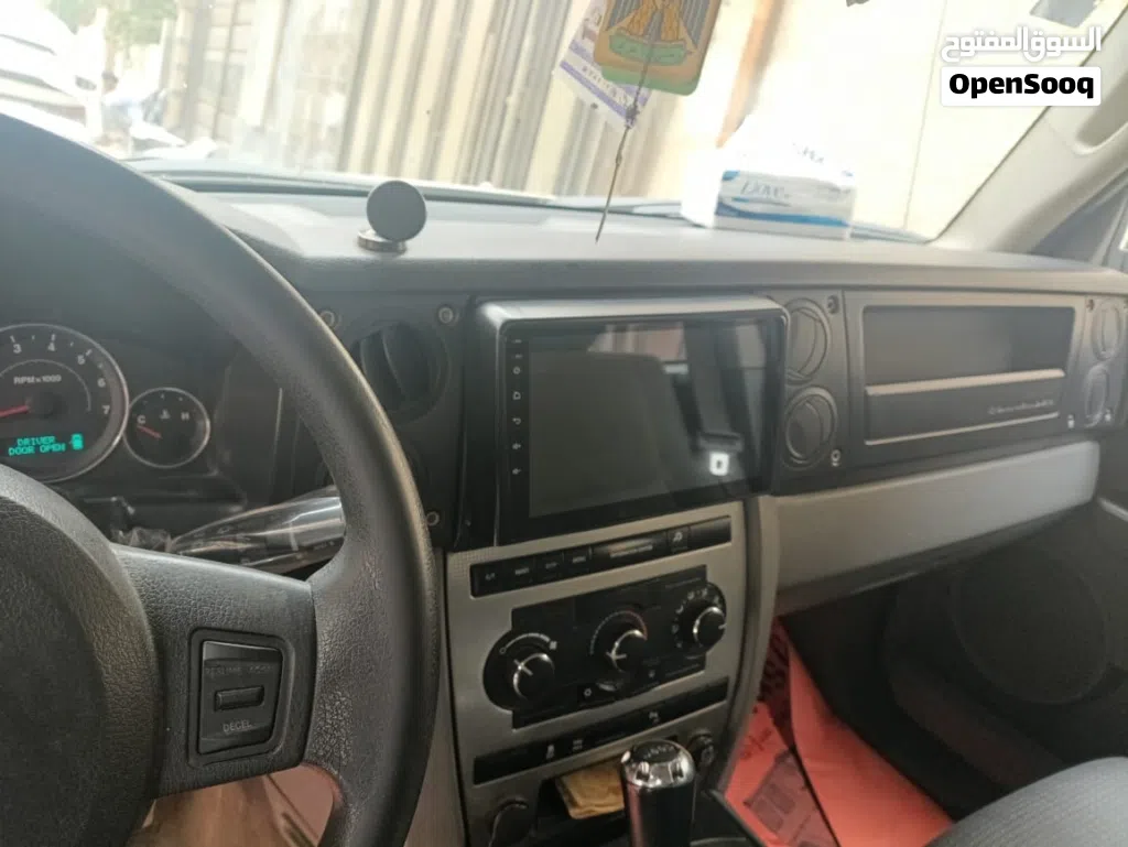 Jeep Commander Laredo