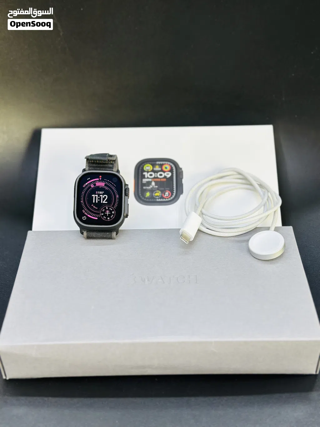 Apple Watch ultra 2 49 MM black battery 2 months under warranty health 100% with box and charger.