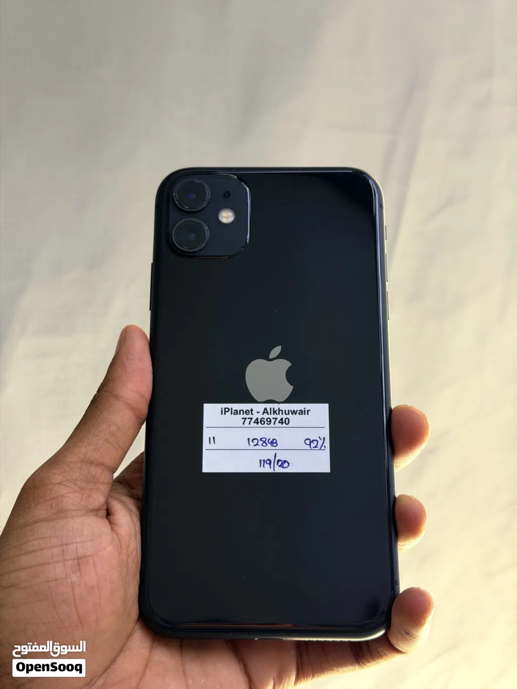 11 128GB 92% battery and very clean and good condition