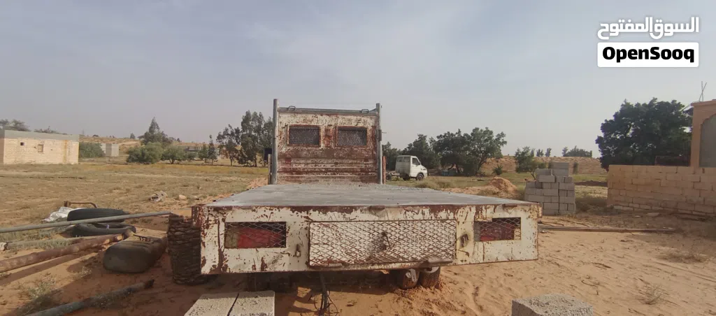 2 إڤيكوات للبيع وحده ساحبه والثانيه صندوق