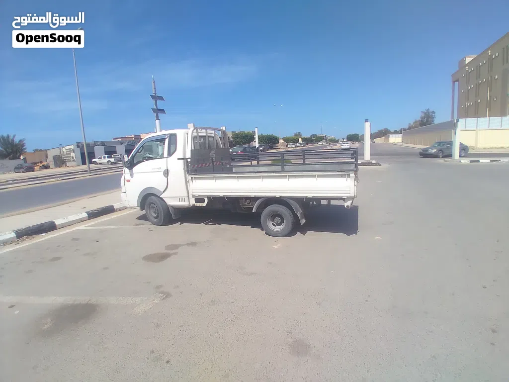 هيونداي H 100