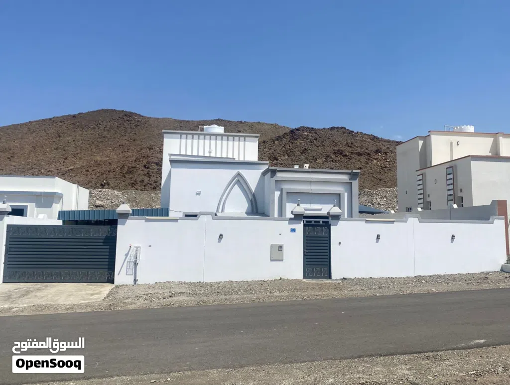 منزل للإيجار - بوشر Villa for Rent
