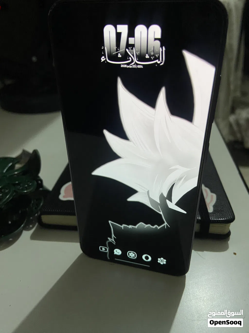 جلاكسي اس 24 عادي Galaxy s24 شريحه الكتروني بسعر 107 الف فقط خلفيه مكسوره