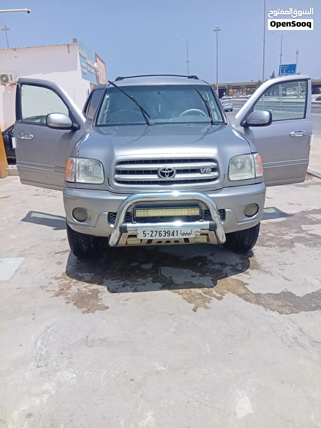 تويوتا سيكويا SR 5