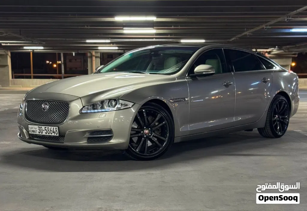 جاكوار XJ XJ8