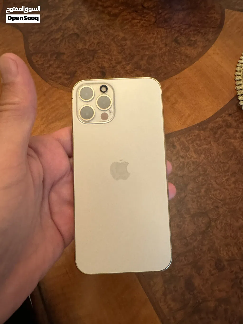 5G NET وارد امريكا I phone pro مع الكرتونه وشاحن وسمعات اصليه