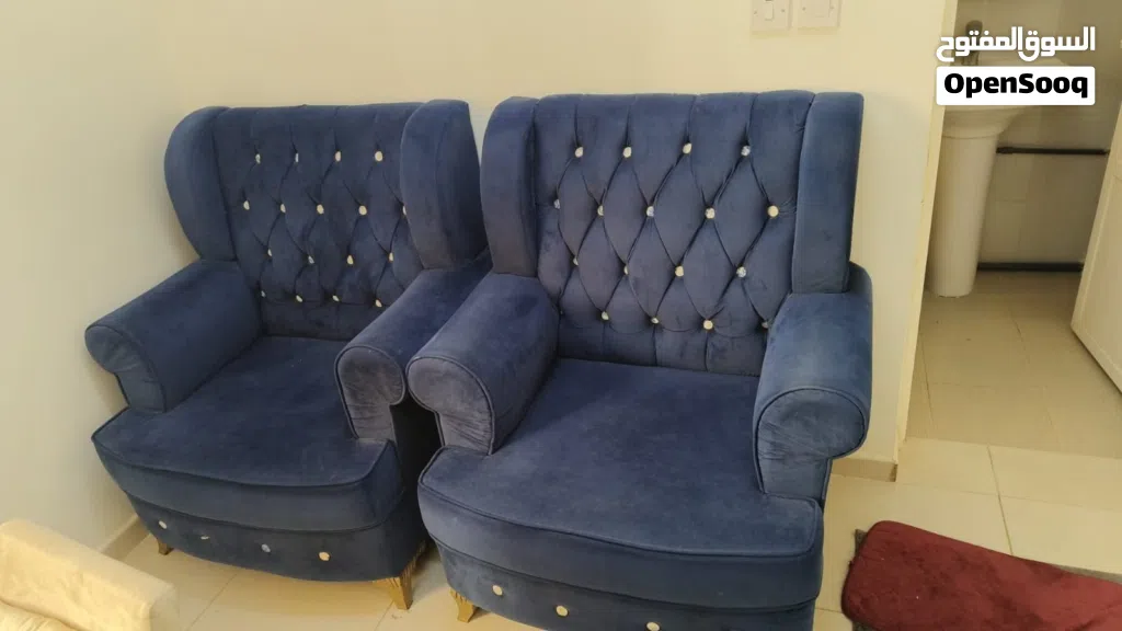 2 x large king size Chair