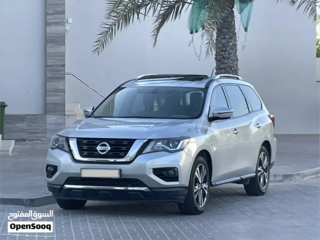 Nissan Pathfinder SV