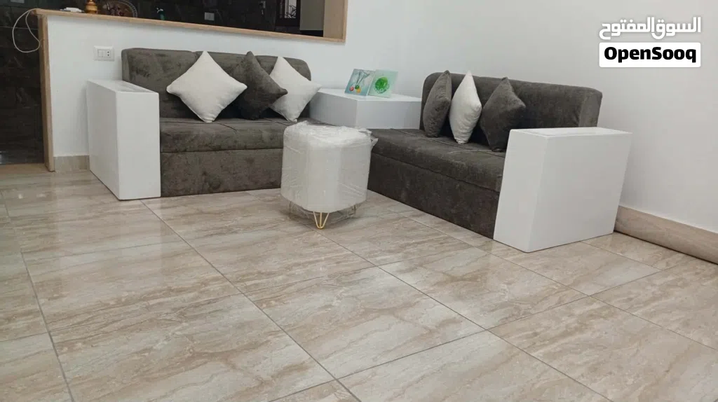 صالون 3.50×3.50 ارتفاع 40سم جديد حرف L سعر البيع 2500 دينار كاش او حوالات المكان ونخدمو حسب الطلب