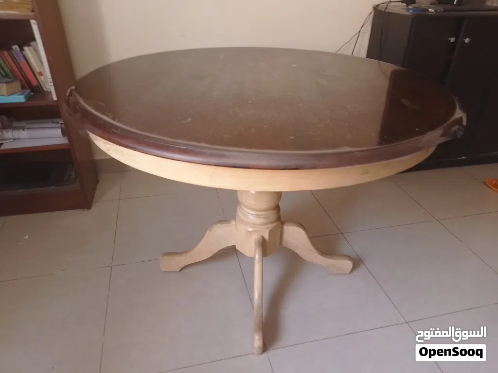Circular Wooden Dining Table 41.5 diameter