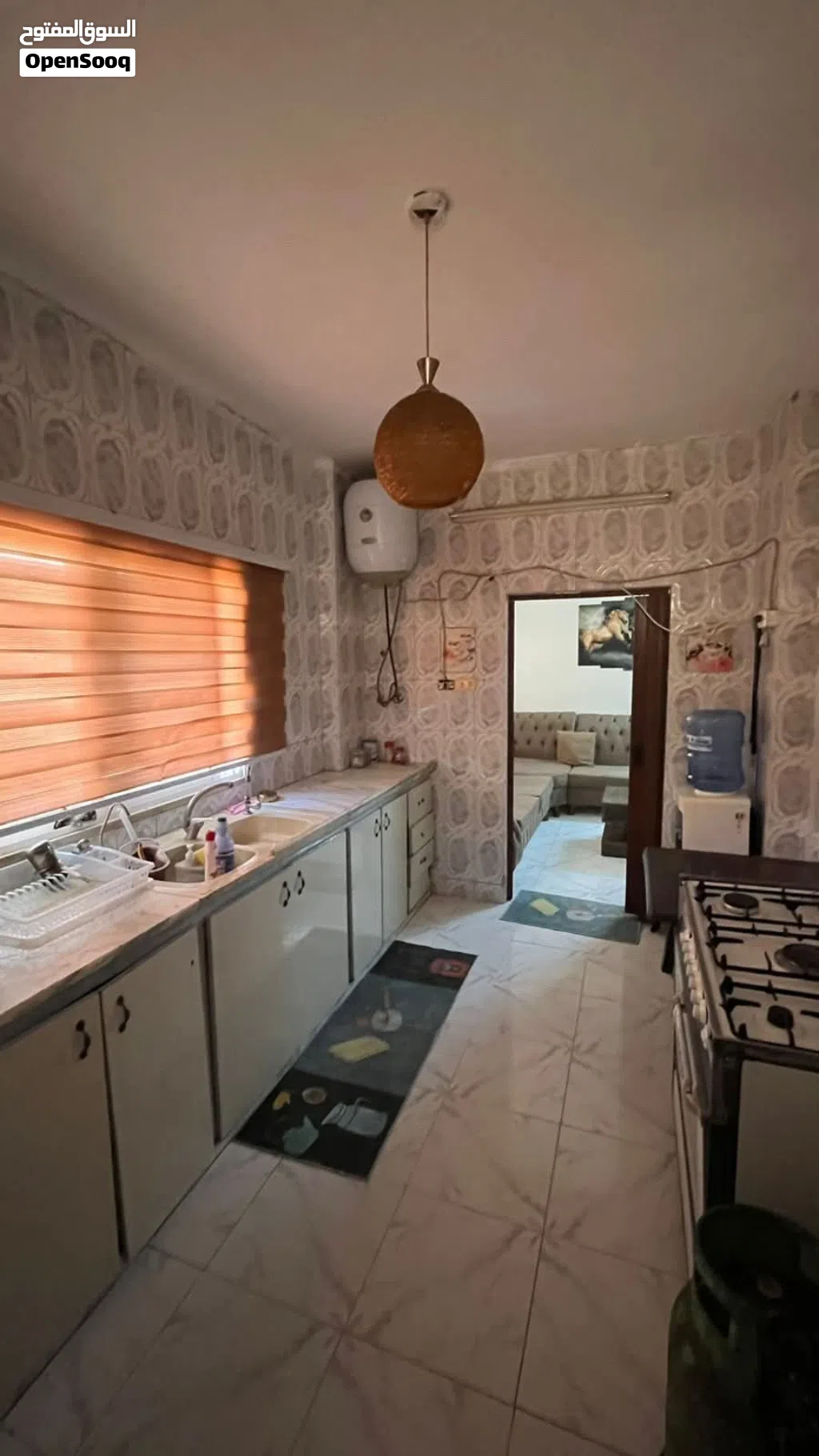 شقه للبيع طابق ثالث قبل الخير الزرقاء جبل طارق خلف حلويات القاضي