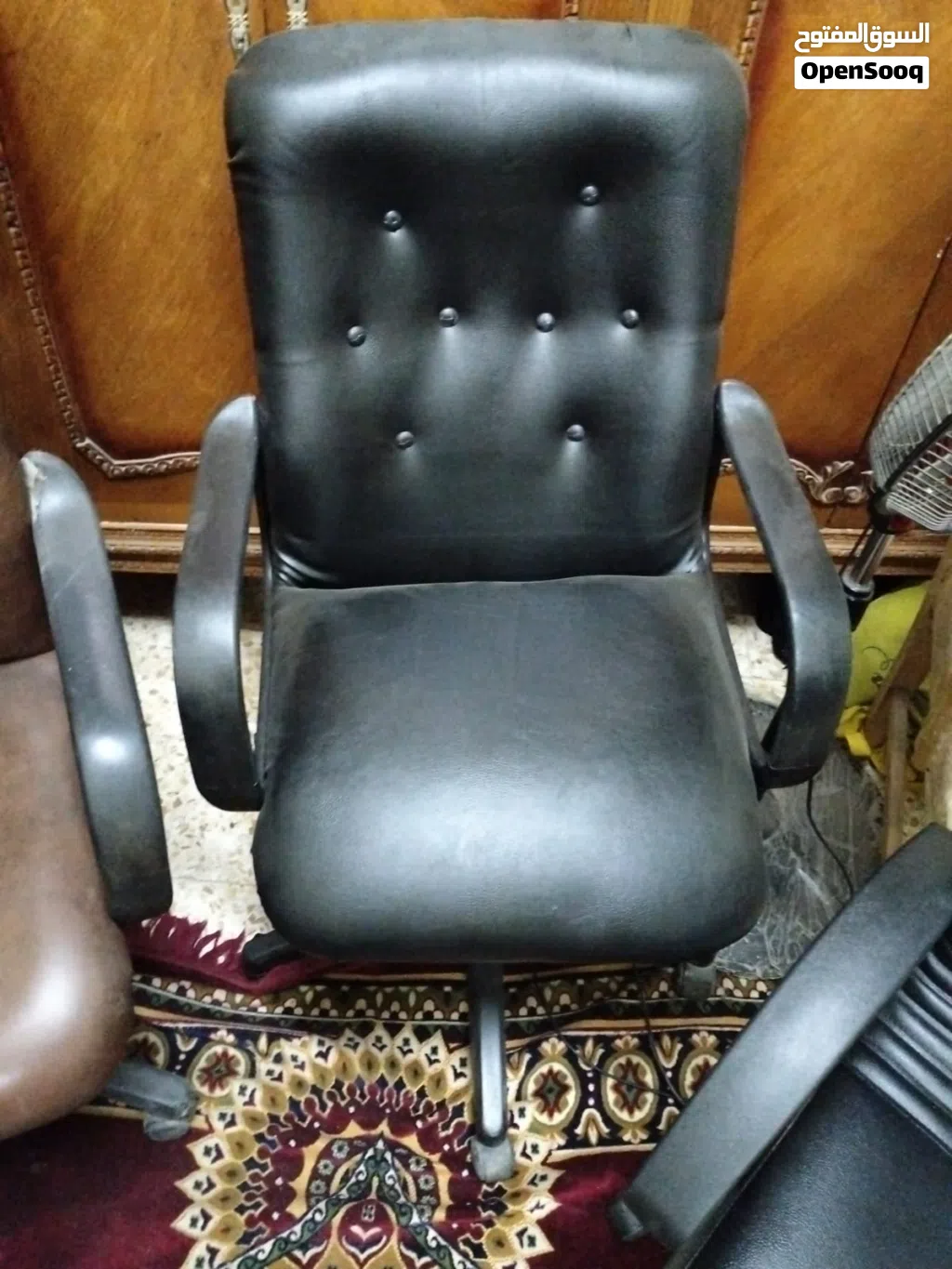 كرسي مكتب مريح حاله ممتازه