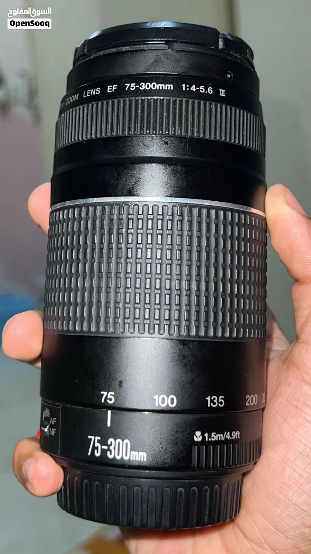 عدسة كانون 75-300 نظيفه