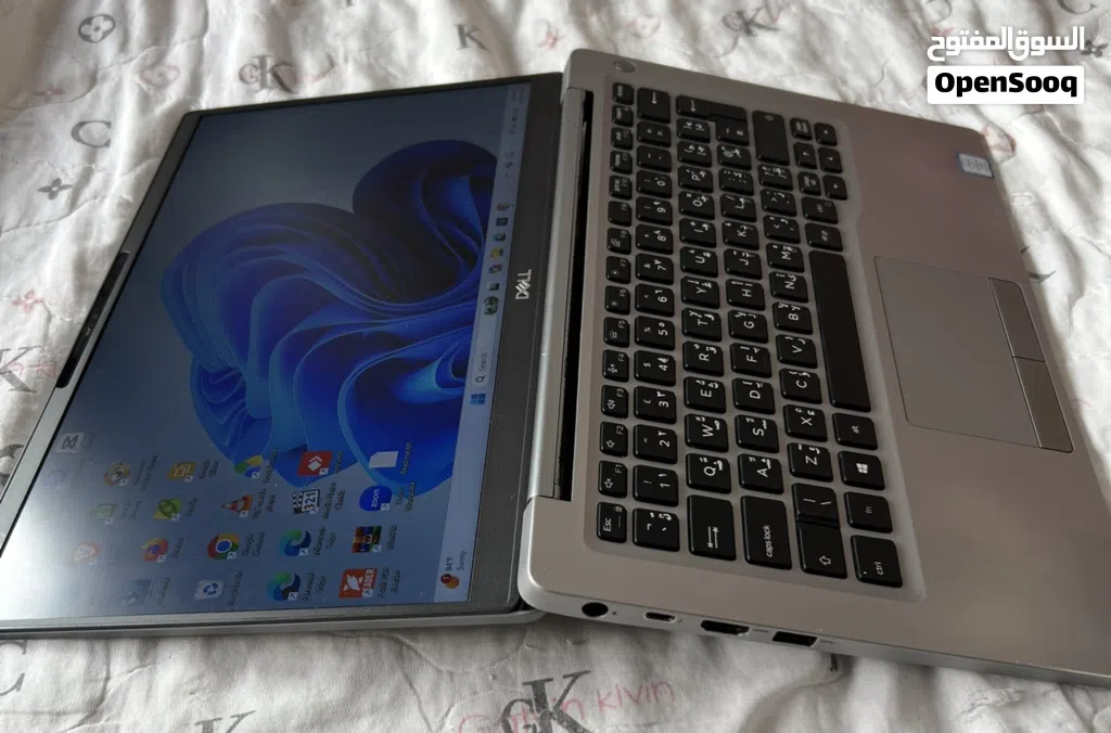 للبيع Dell Latitude 7400 Touch + ملحقات كاملة