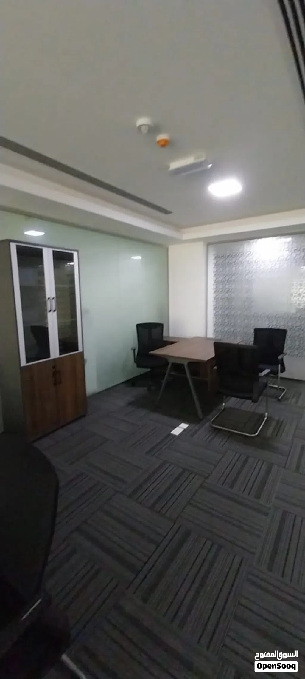 Premium Furnished Office Spaces for Rent at Al Amal Building, Al Khuwair, Muscat.