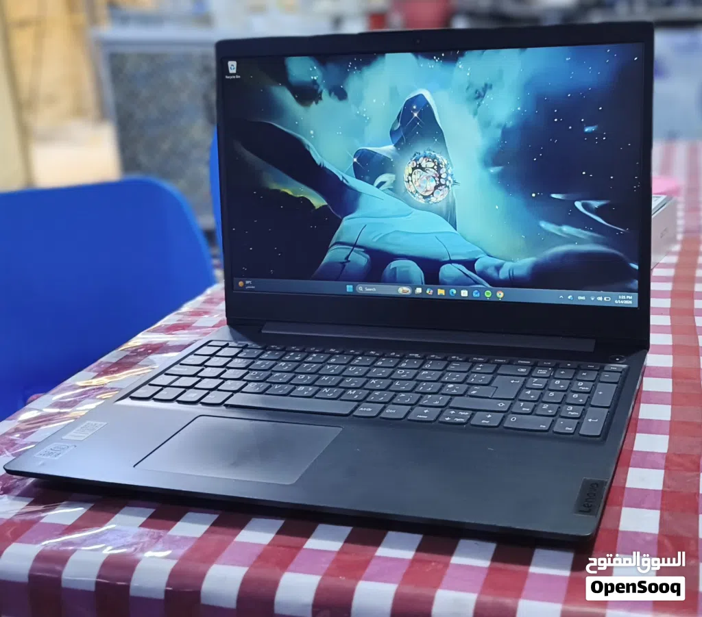 لابتوب لينوفو lenovo laptop 82nb نظيف 100% استعمال قليل معالج i5 حجم الشاشة 15.6