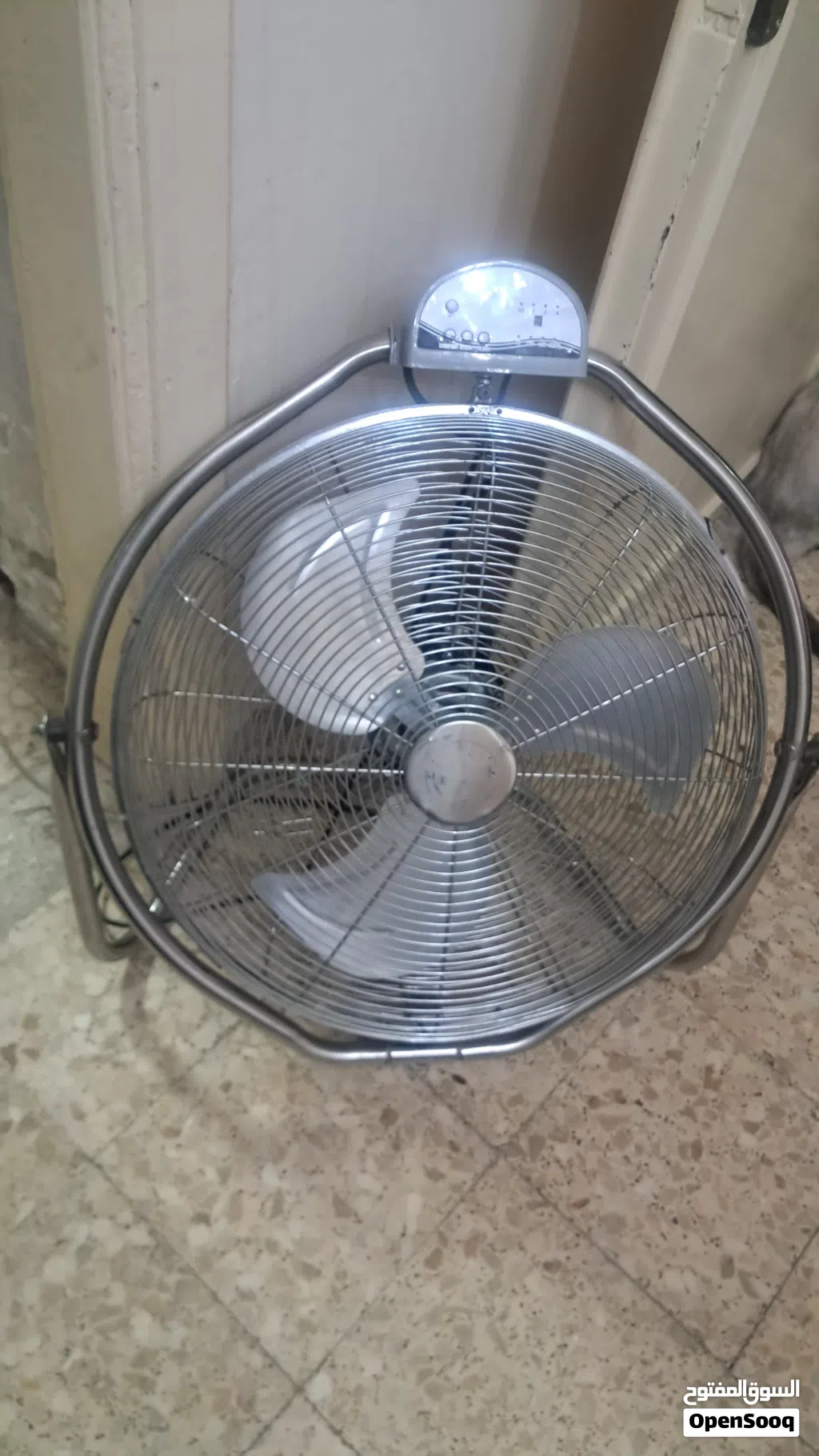 مروحه رومو دحدل بحاله ممتازه