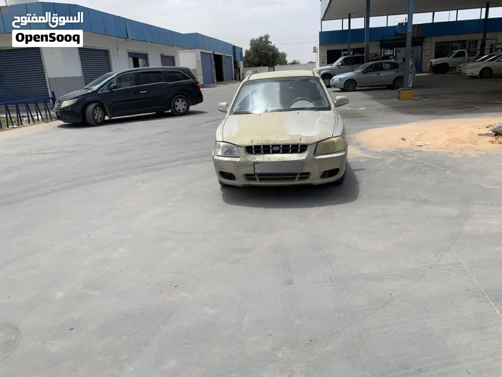 Hyundai Verna EX