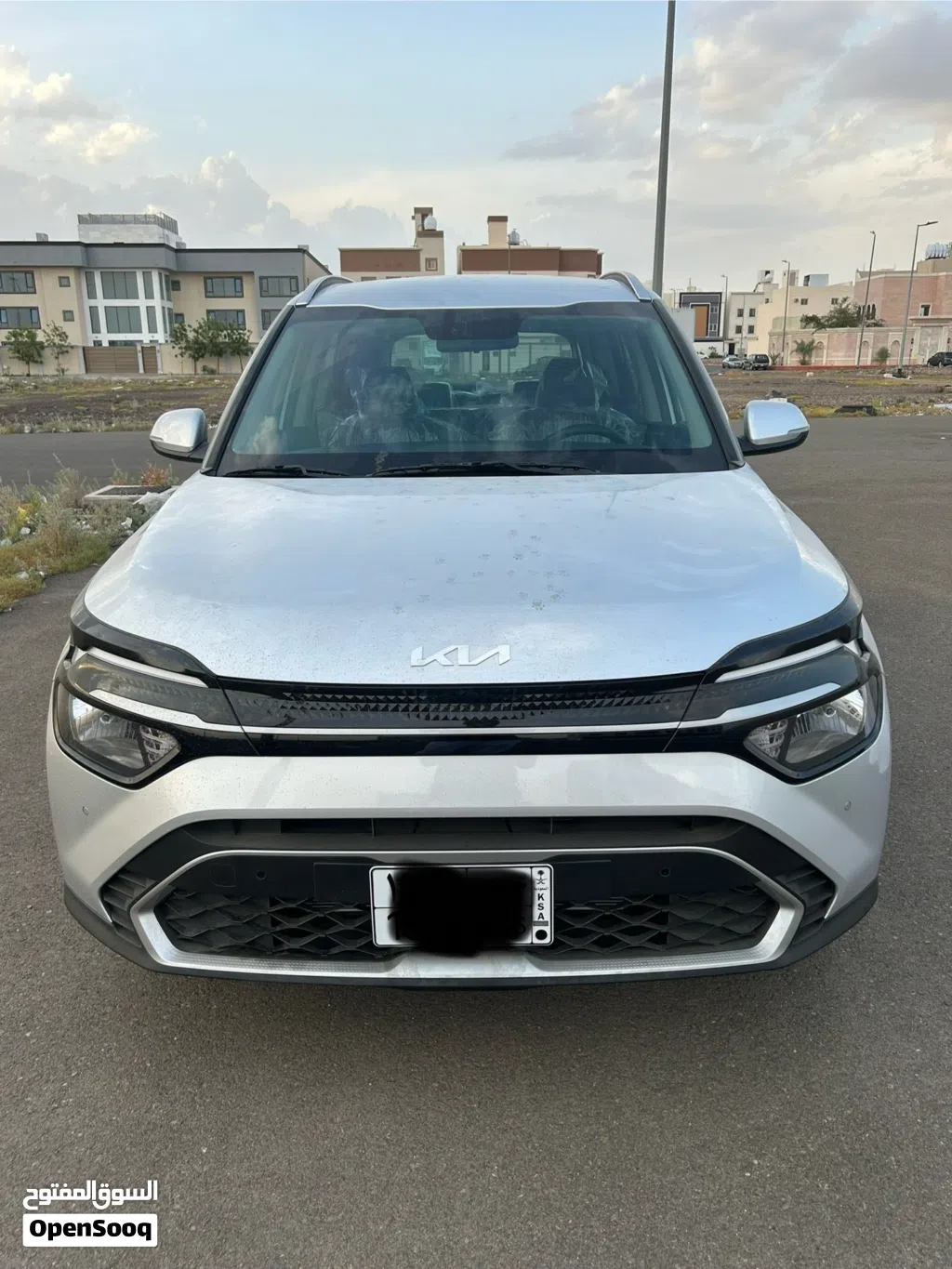 Kia Carens Luxury Plus