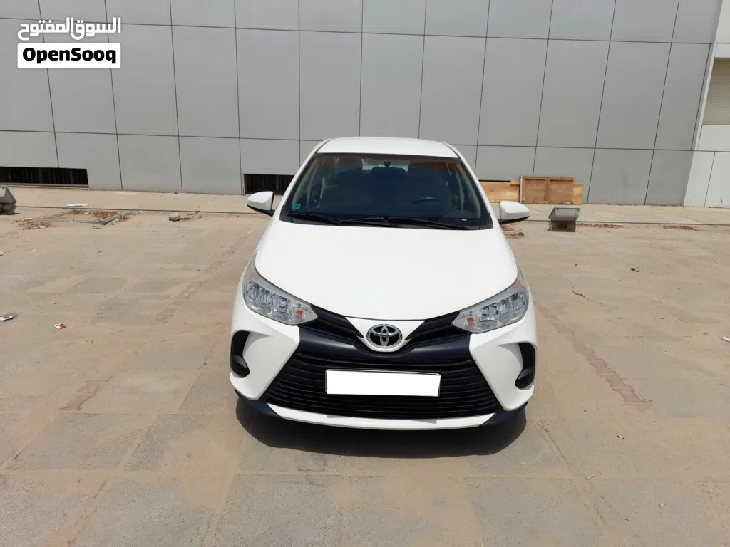 Toyota Yaris E